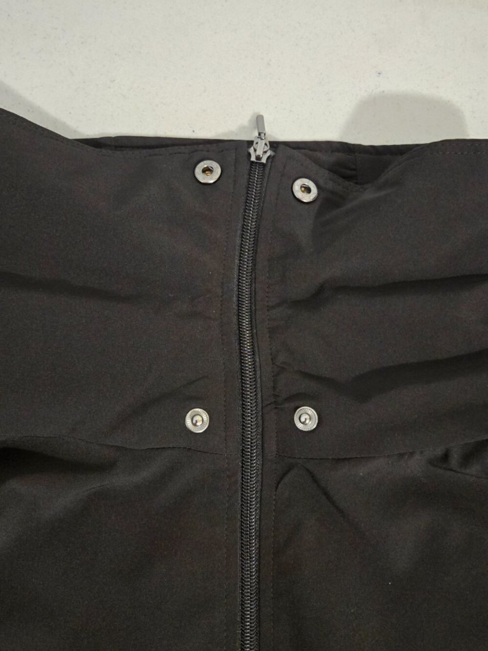 Chico's Women Black Two-way Zip Funnel Neck Active Vest Size 18 Athleisure - Picture 7 of 11